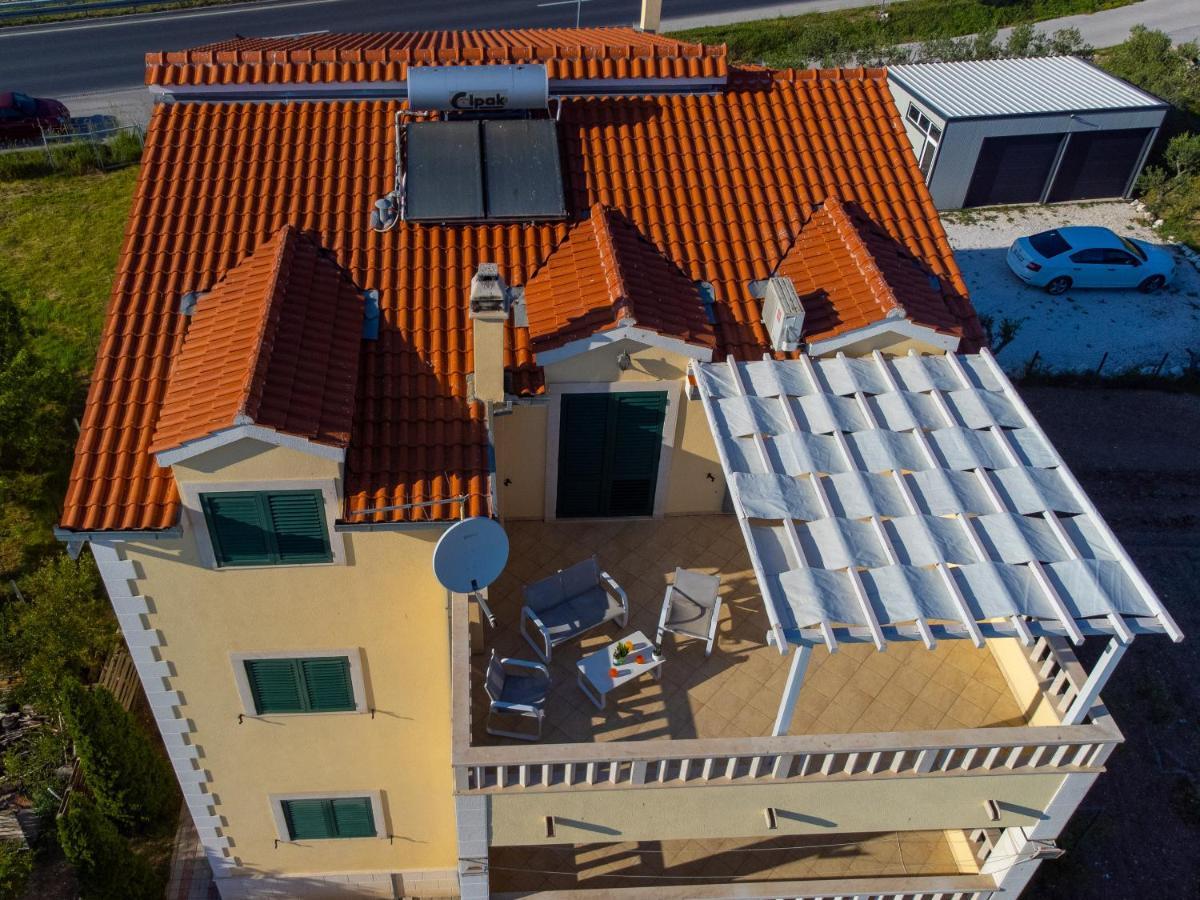 Apartments Maris Каштела Экстерьер фото