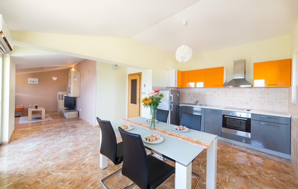 Apartments Maris Каштела Экстерьер фото