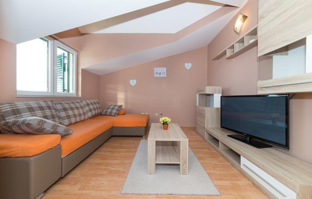 Apartments Maris Каштела Экстерьер фото